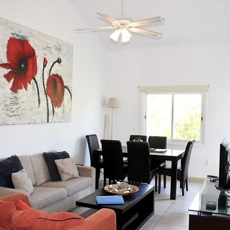 Limnaria Westpark Apartment Paphos Bagian luar foto