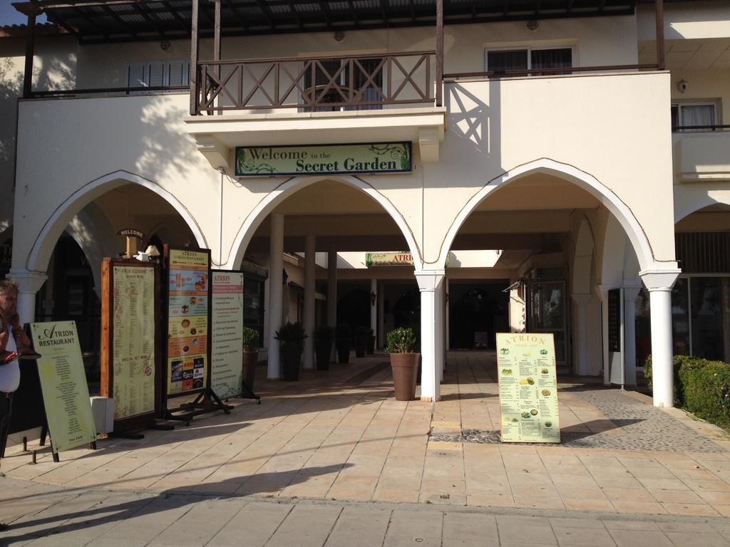 Limnaria Westpark Apartment Paphos Ruang foto